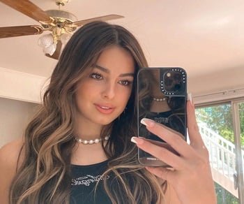 ADDISON RAE: MÁY THỔI KÈN CHÌM ĐỈNH ĐIỂM