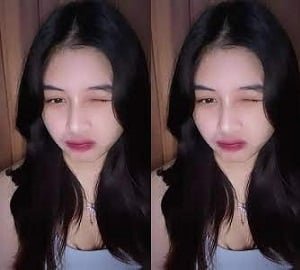 Bồ của em gái xinh xắn trên Onlyfans có tình cảm với đàn ông