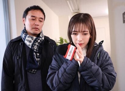 Nàng phóng viên dự đoán bị kẹt phòng với tên giám đốc lở loét